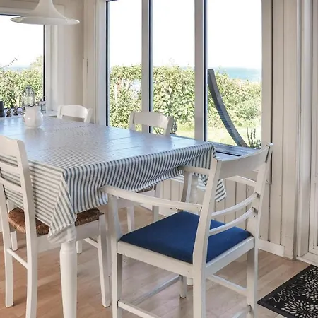 Two-bedroom Holiday In *