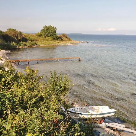 Two-bedroom Holiday In Ullerslev